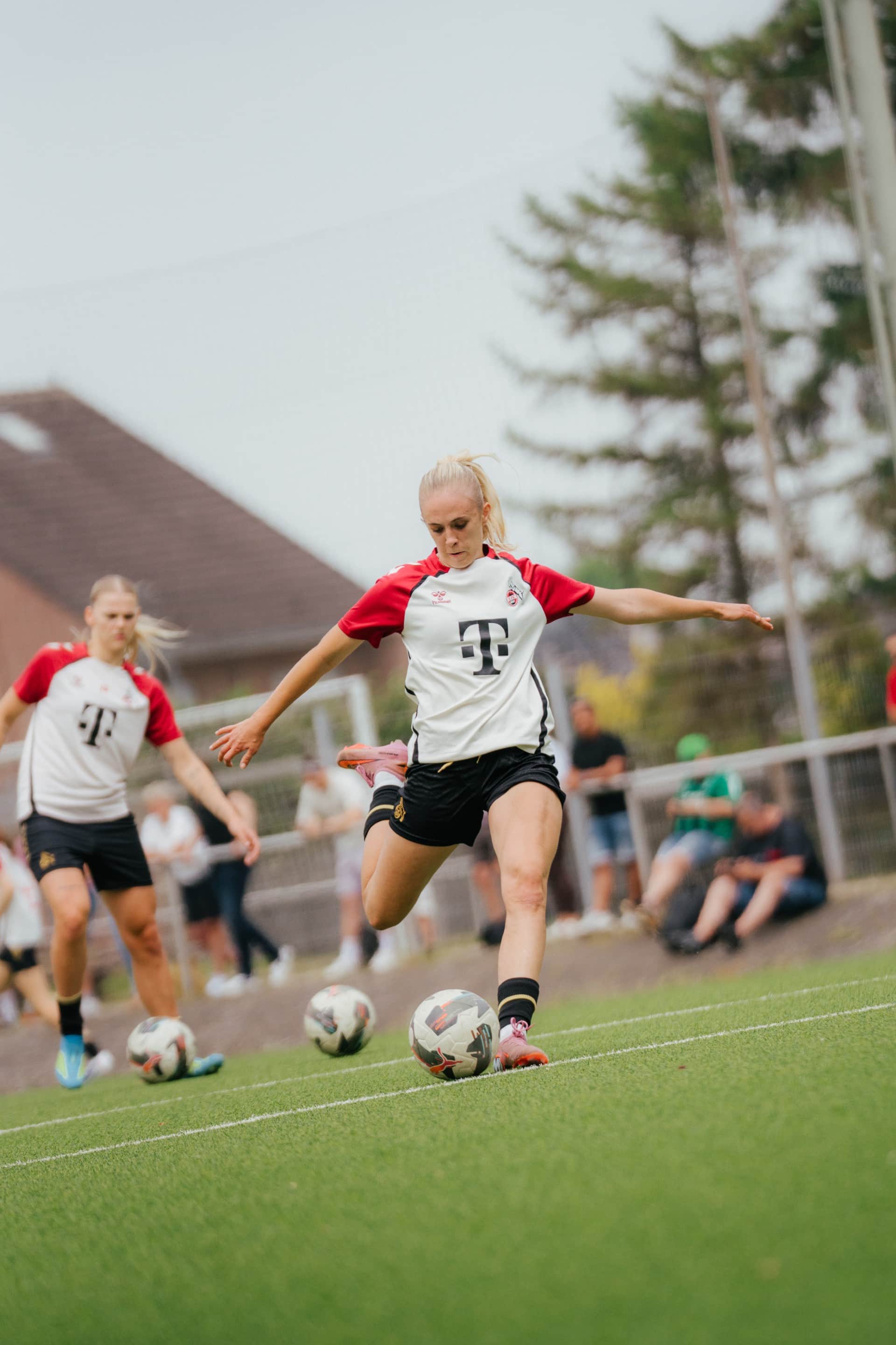 Carolin Elsen © Noah Seeliger Carolin Elsen © Noah Seeliger